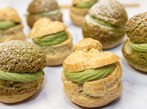 matcha-cream-puff